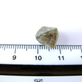 Diamant-Oktaeder-Roh-natuerlich